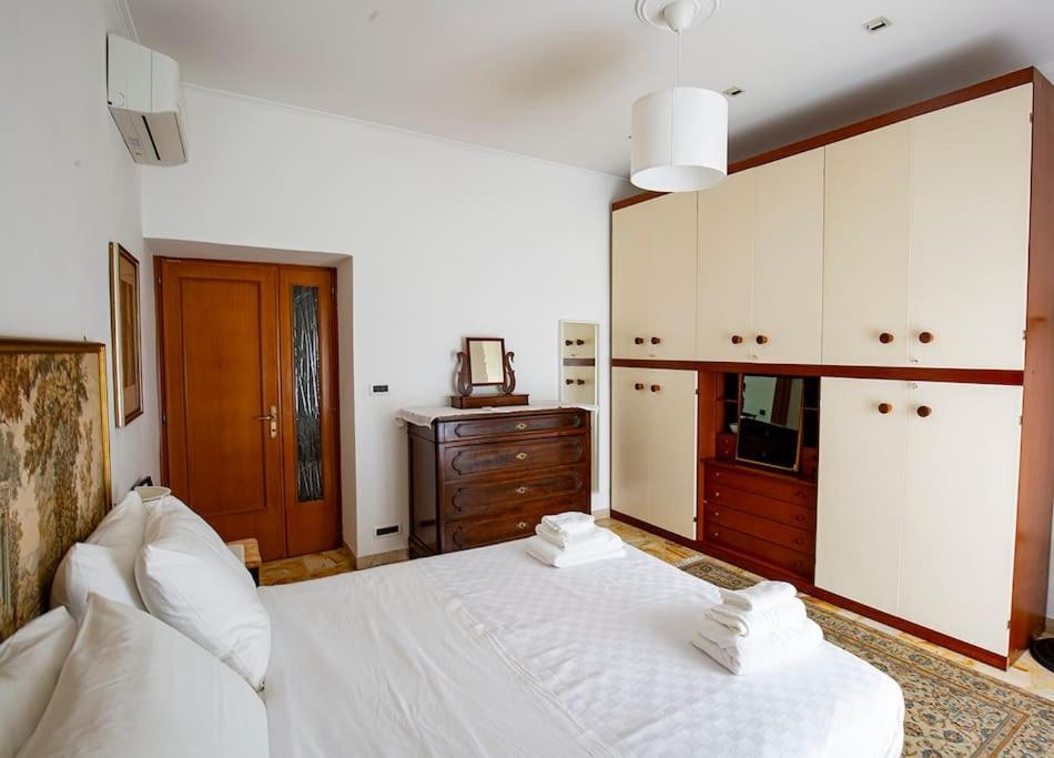 Dimora Al Colosseo, 2 Bedrooms Roma Exterior foto